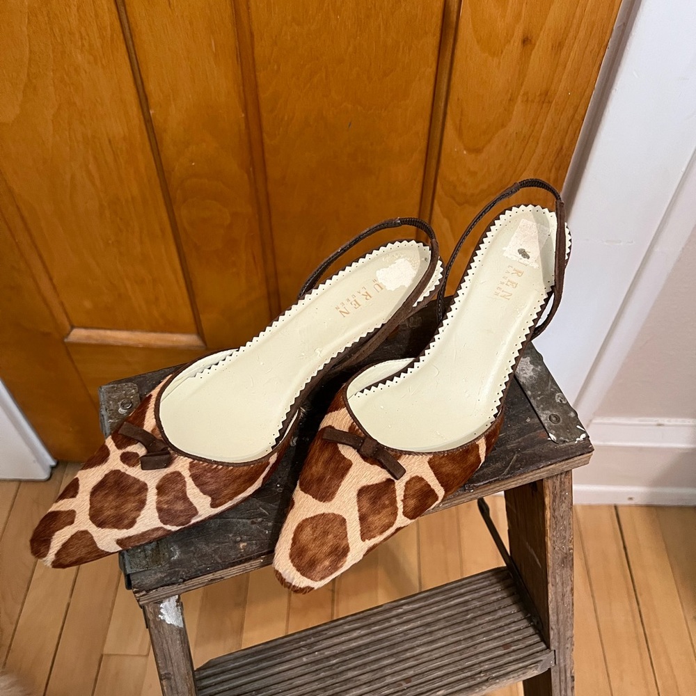 Beautiful vintage Ralph Lauren kitten heels